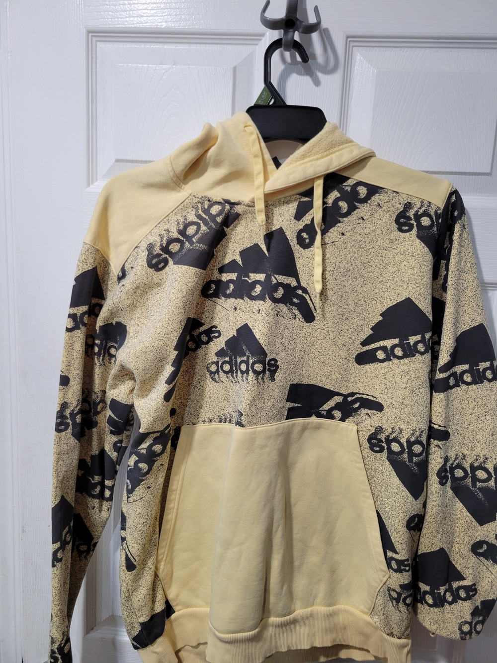 Adidas Men’s Yellow Graphic Logo Hoodie